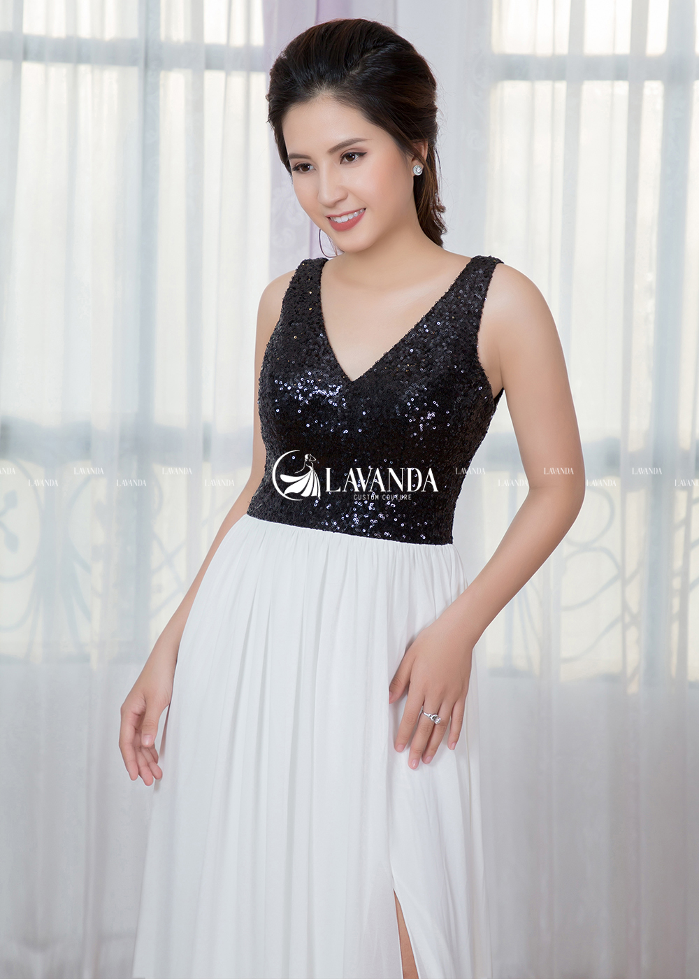 V-NECK DRESS WITH BLACK SEQUIN BODICE