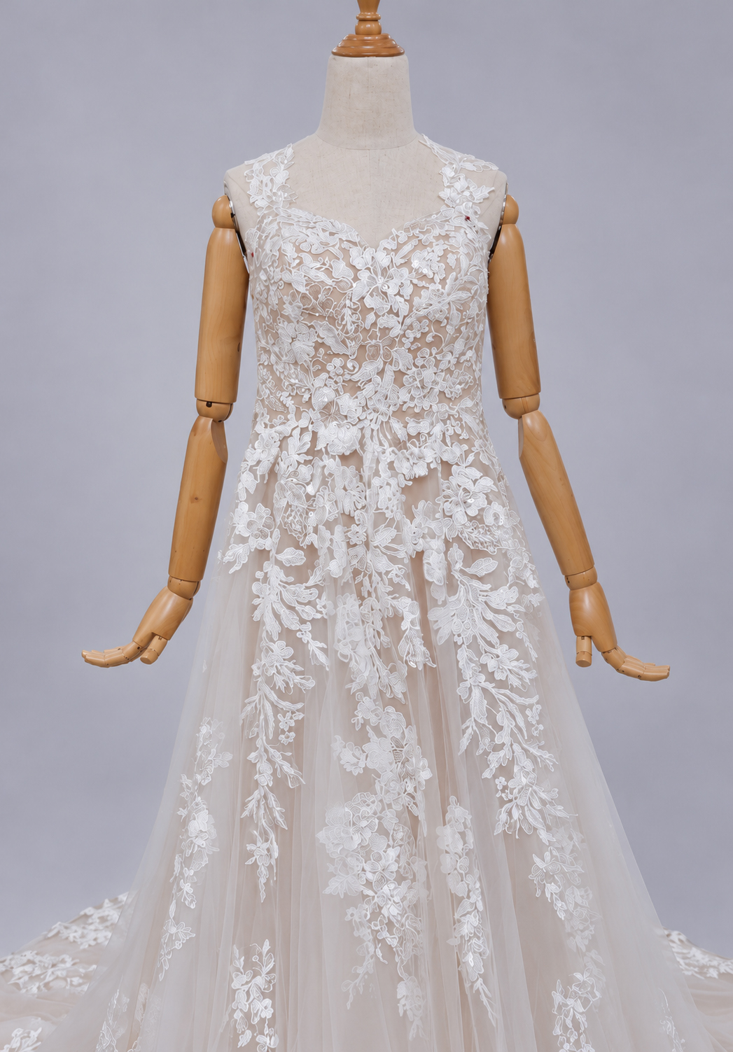 Sweetheart Neckline Beading Lace Wedding Dress