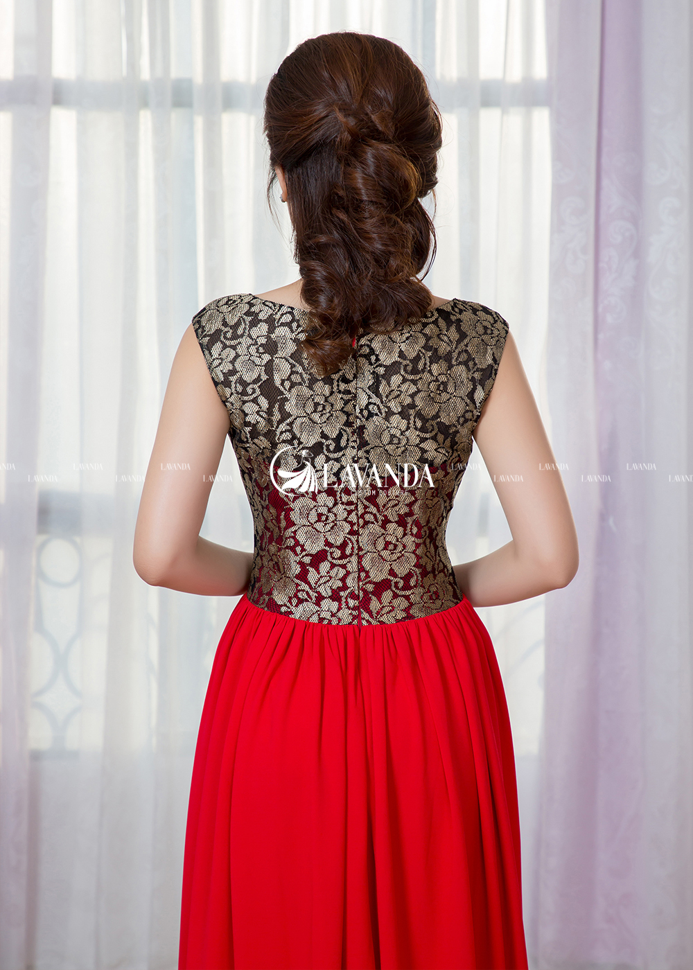 BOAT NECKLINE CHIFFON BRIDESMAID DRESS WITH LACE BODICE